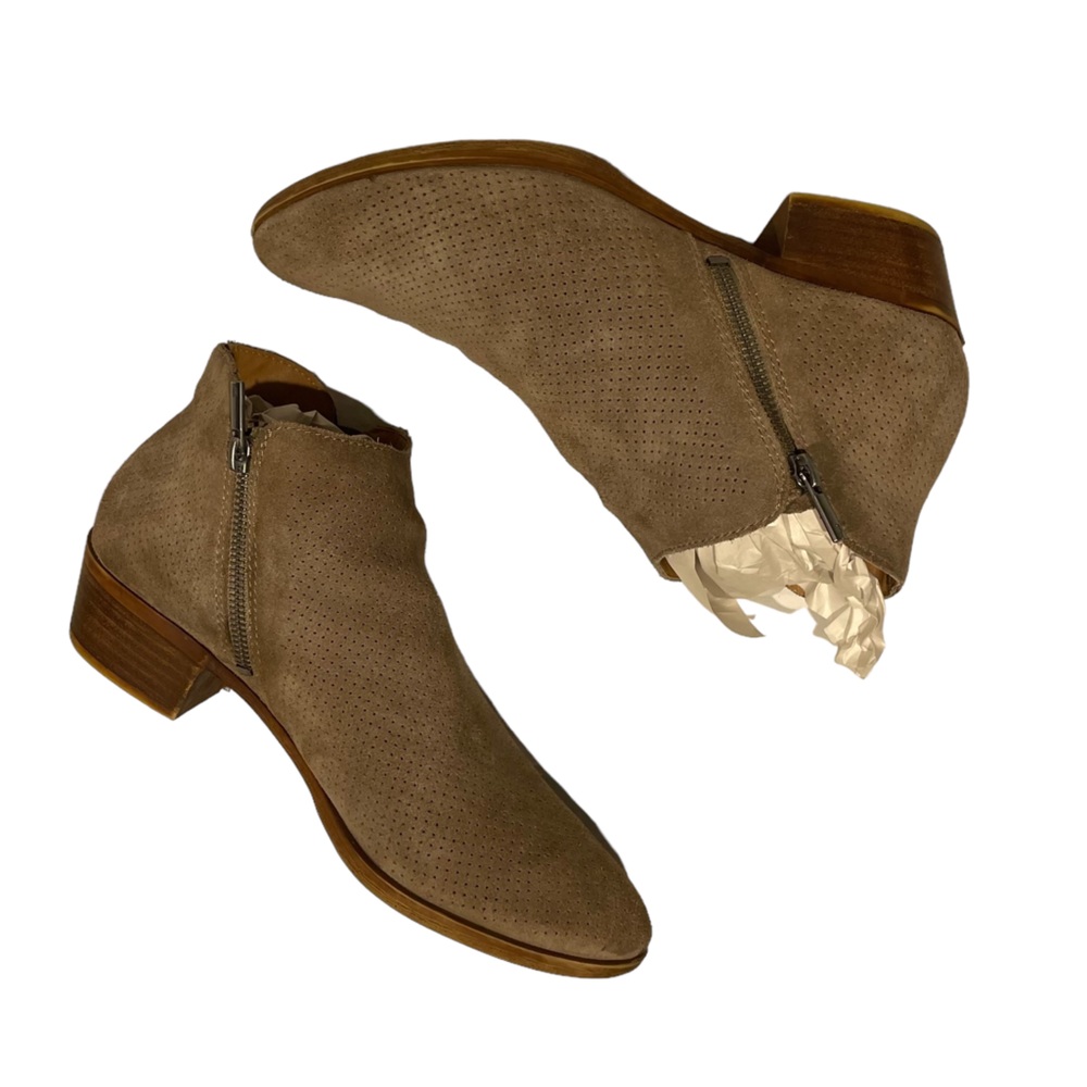 Lucky Brand Tan Suede Side Zip Booties Breathable Size 10 Excellent Condition
